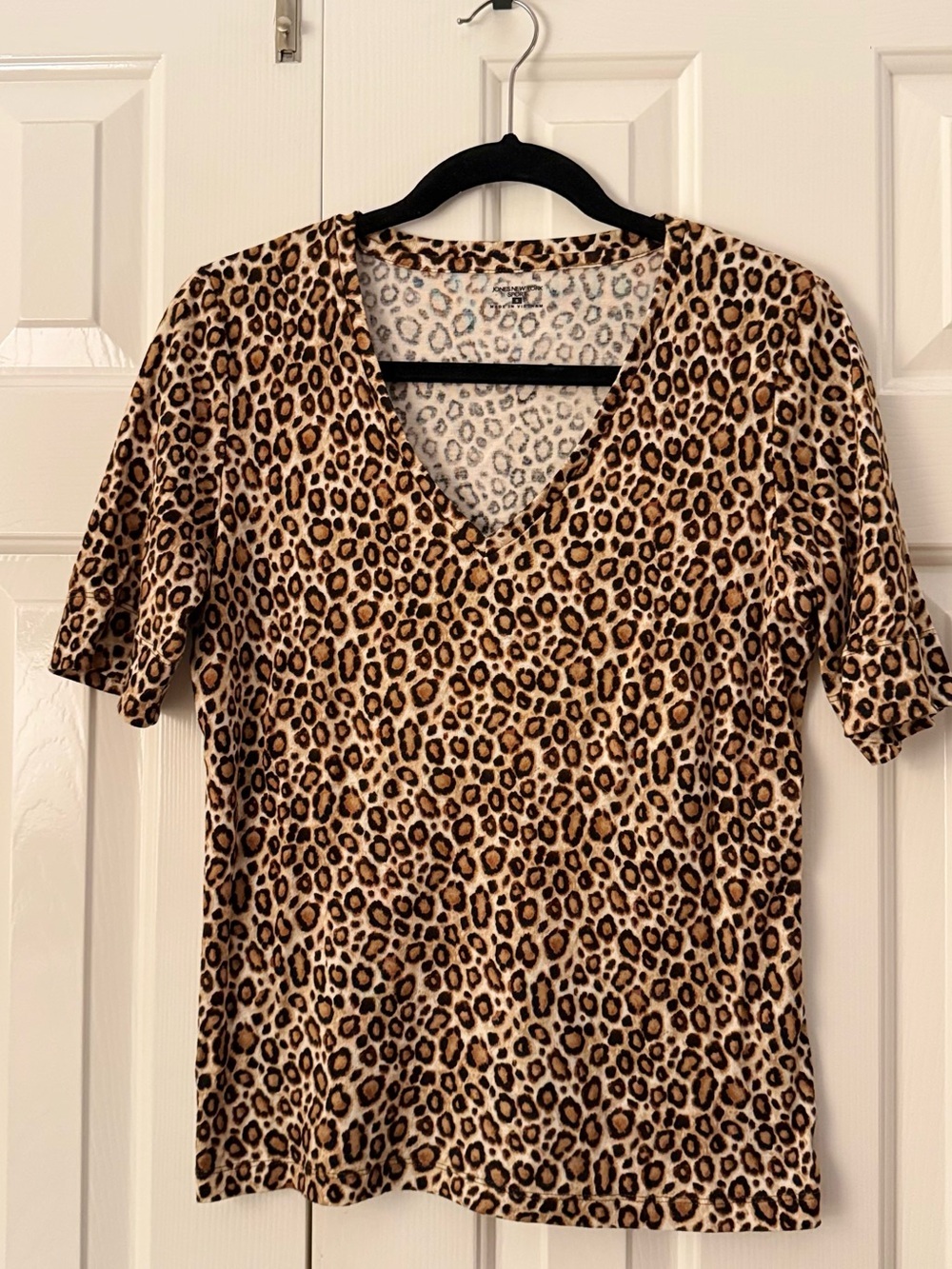 Jones New York Leopard Print V-Neck Top - Brown & Black